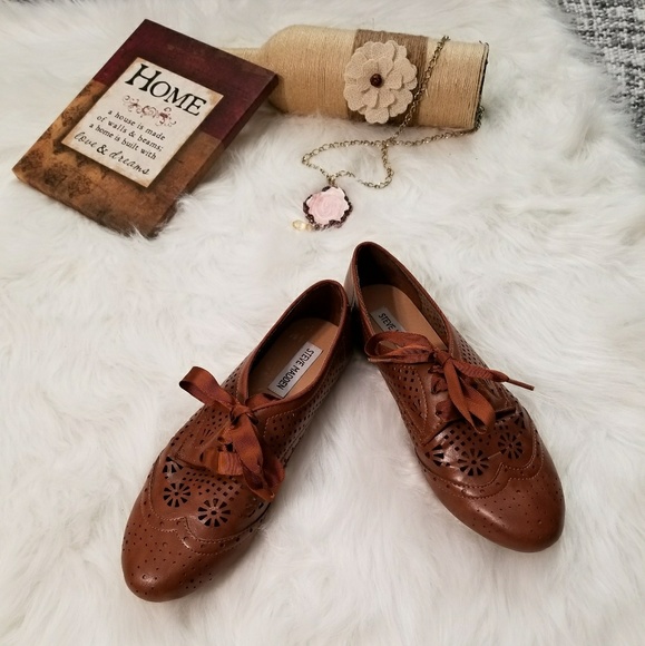 Steve Madden Shoes - 🌻🌺🌻STEVE MADDEN OXFORD SHOES-WORN ONCE!!